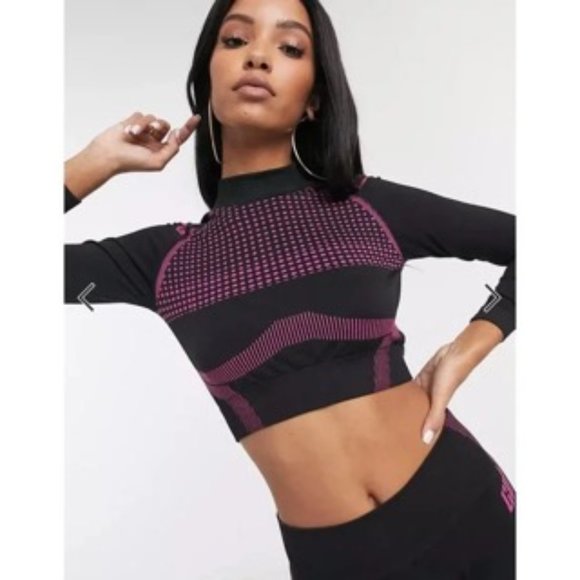 Never Worn Criminal Damage Cyber Streetwear Crop Top - Picture 2 of 4